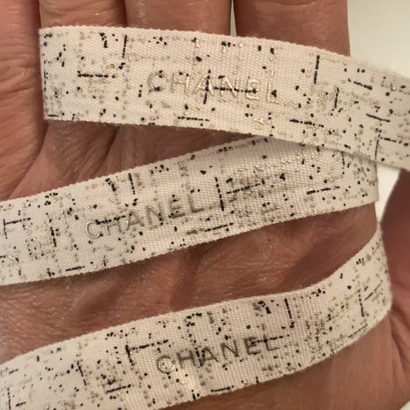 CHANEL 💯%auth- 6ft of logo ribbon in tweet print - Picture 4 of 8